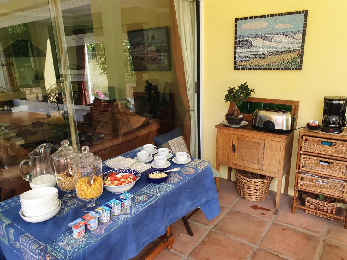 On Pinewood Guest House Ciudad del Cabo Exterior foto